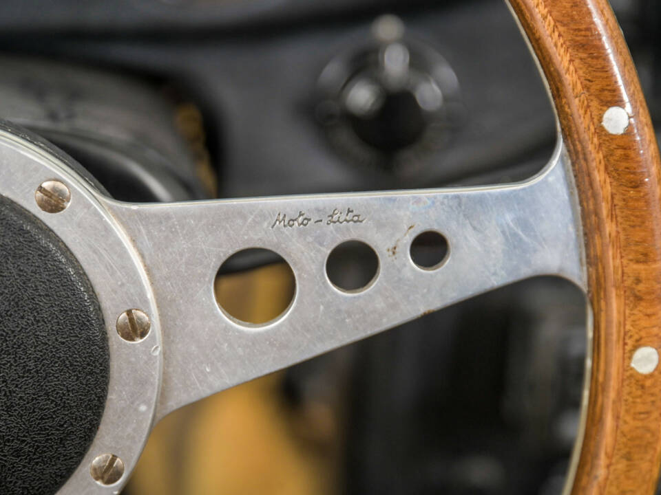 Immagine 28/50 di MG MGC (1969)