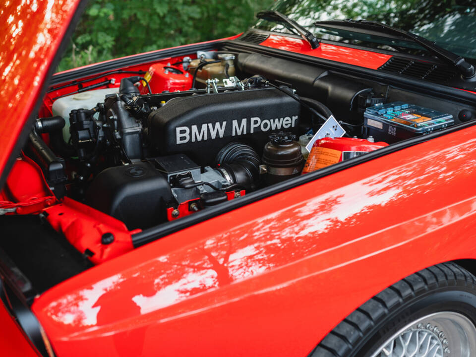 Image 45/50 of BMW M3 (1987)