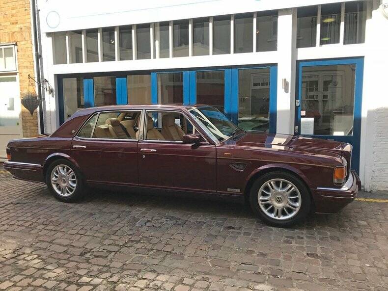 Imagen 9/26 de Bentley Brooklands R Mulliner (1998)
