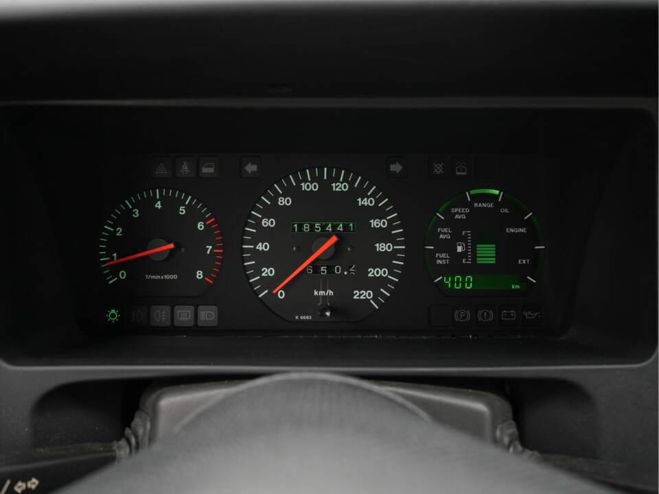 Image 17/42 of Volvo 480 Turbo (1992)