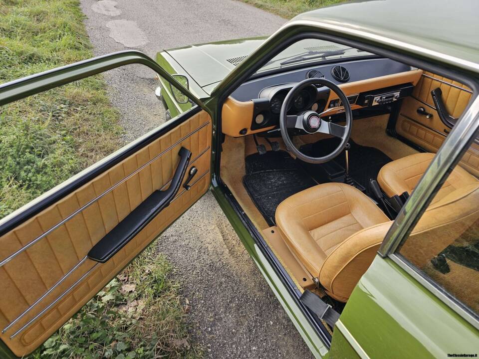 Bild 17/57 von FIAT 128 Moretti Coupé (1972)