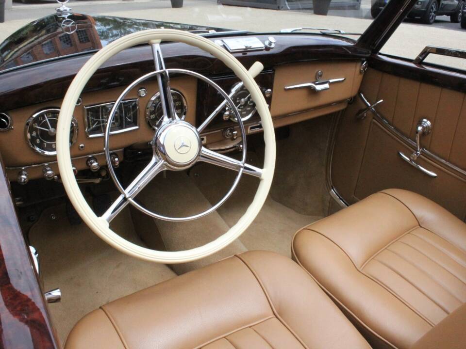 Bild 10/22 von Mercedes-Benz 220 Cabriolet A (1953)