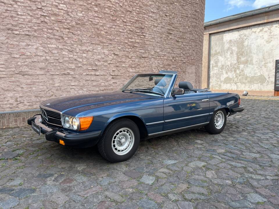 Afbeelding 107/146 van Mercedes-Benz 380 SL (1982)