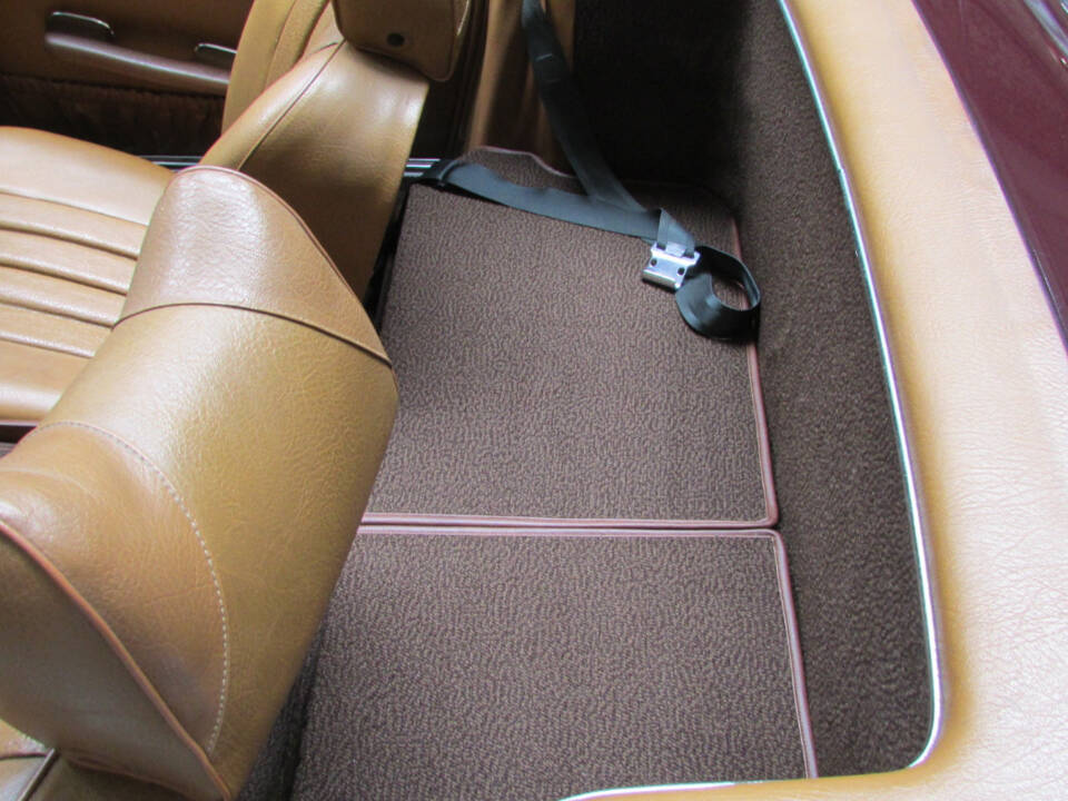 Image 20/23 of Mercedes-Benz 280 SL (1969)