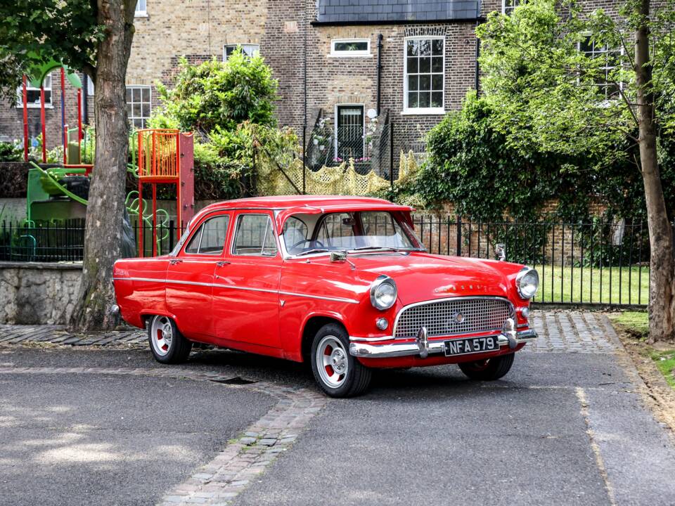 Bild 15/33 von Ford Consul 375 (1961)