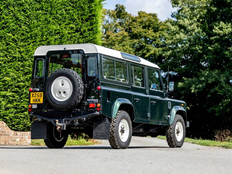 Immagine 3/42 di Land Rover Defender 110 Td5 (2000)