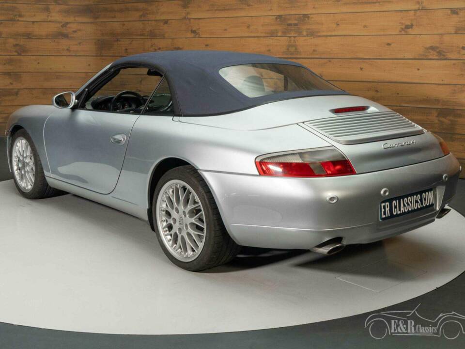 Imagen 10/19 de Porsche 911 Carrera 4 (2001)