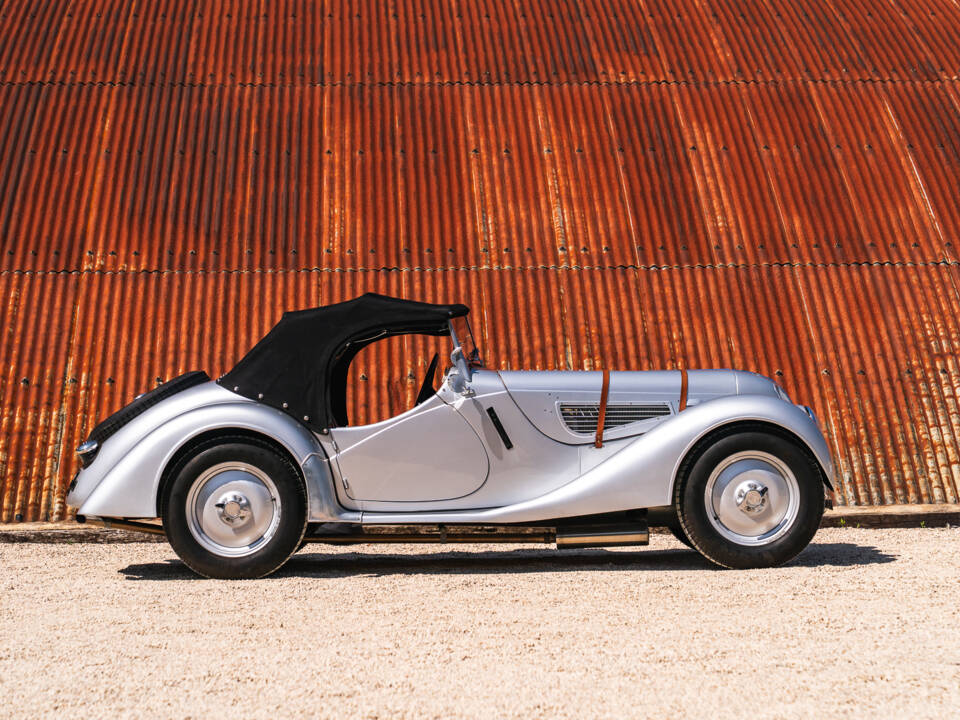 Immagine 11/35 di BMW 328 (1938)