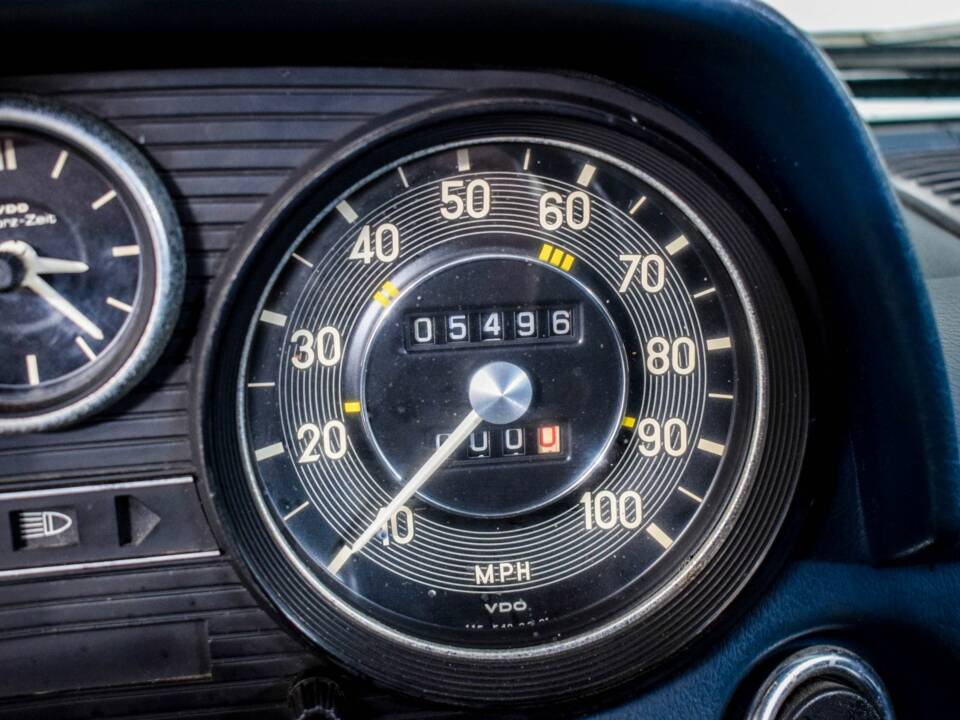 Image 16/50 of Mercedes-Benz 240 D (1976)