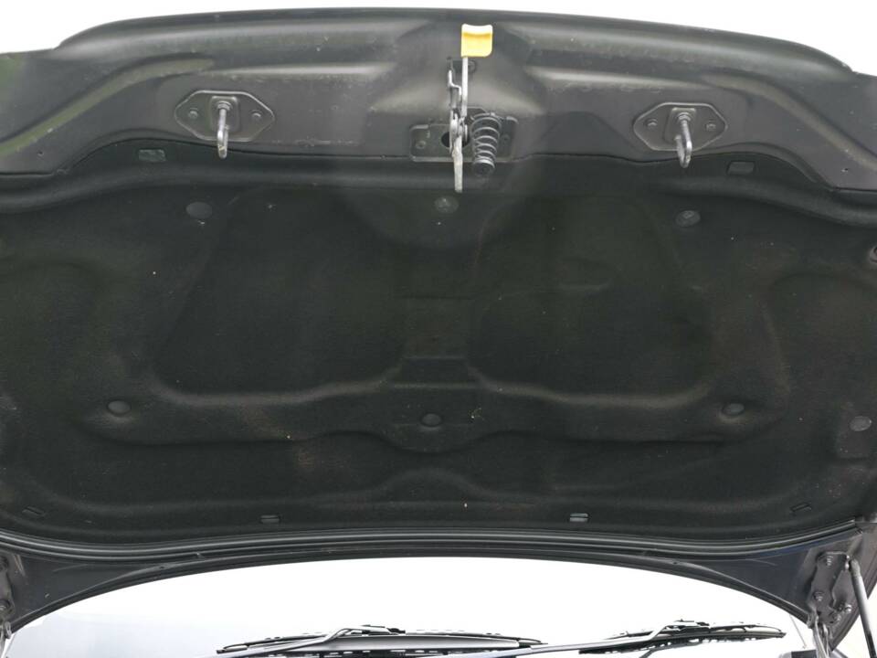Image 28/50 de Jaguar XJ 8 4.2 (2009)