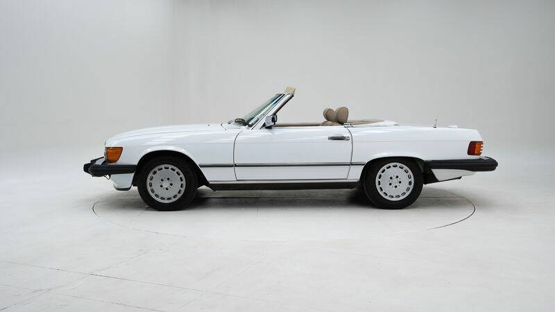 Image 8/15 of Mercedes-Benz 560 SL (1988)