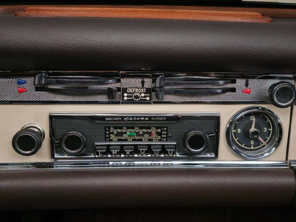 Bild 23/37 von Mercedes-Benz 280 SL (1969)