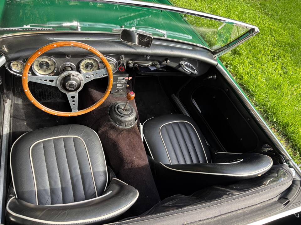 Image 25/37 de Austin-Healey 100/6 (BN6) (1958)