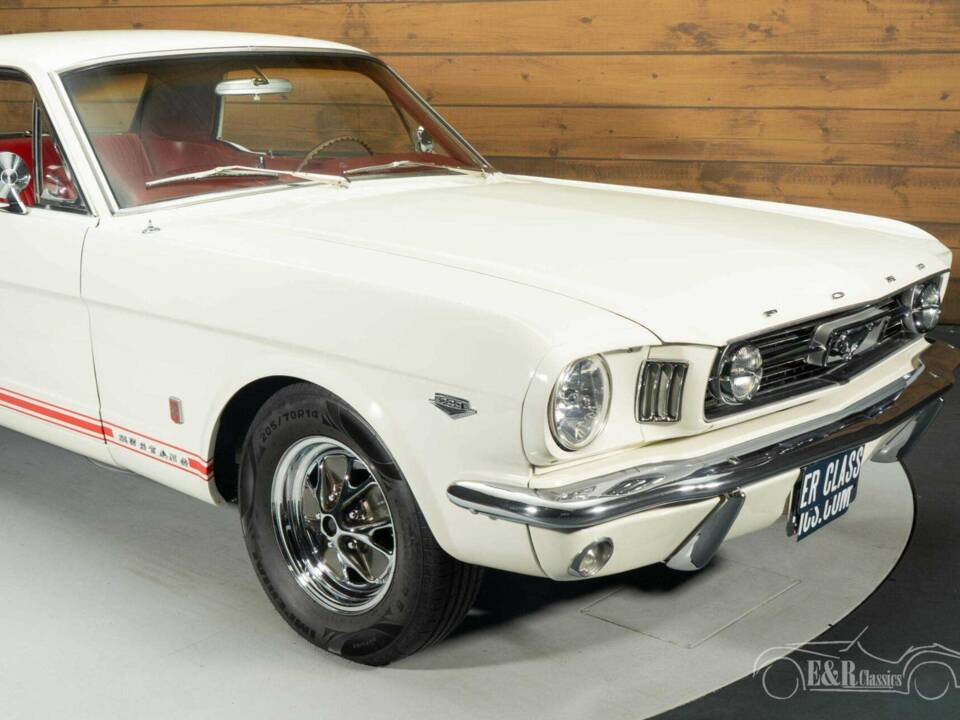 Image 18/19 of Ford Mustang GT (1966)