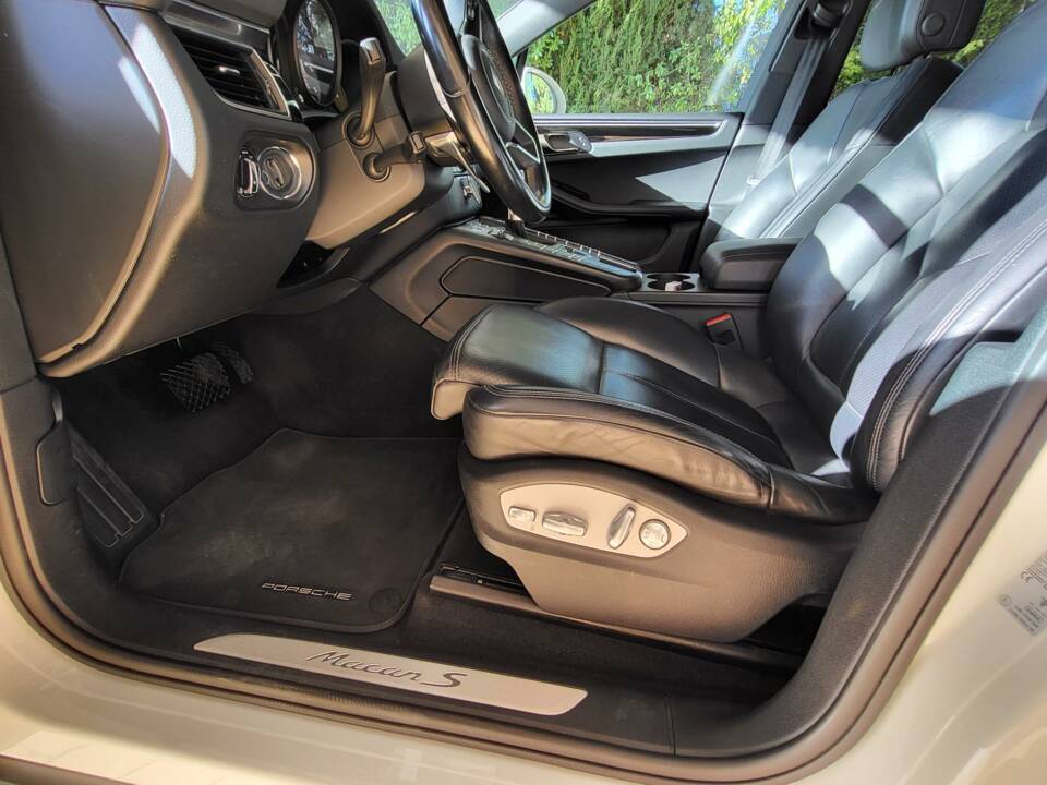 Immagine 4/5 di Porsche Macan (2017)