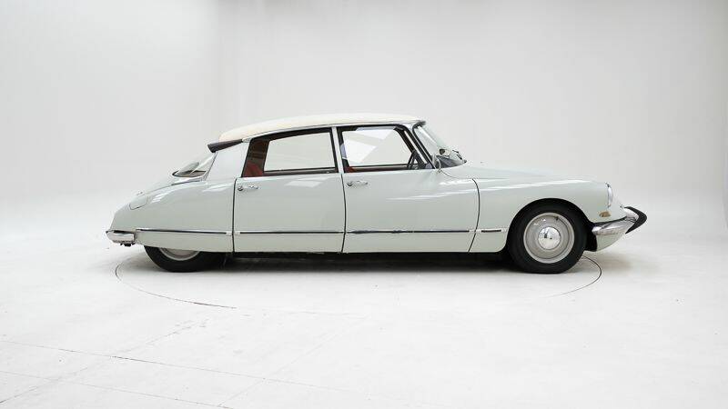 Bild 6/15 von Citroën ID 19 Break (1965)