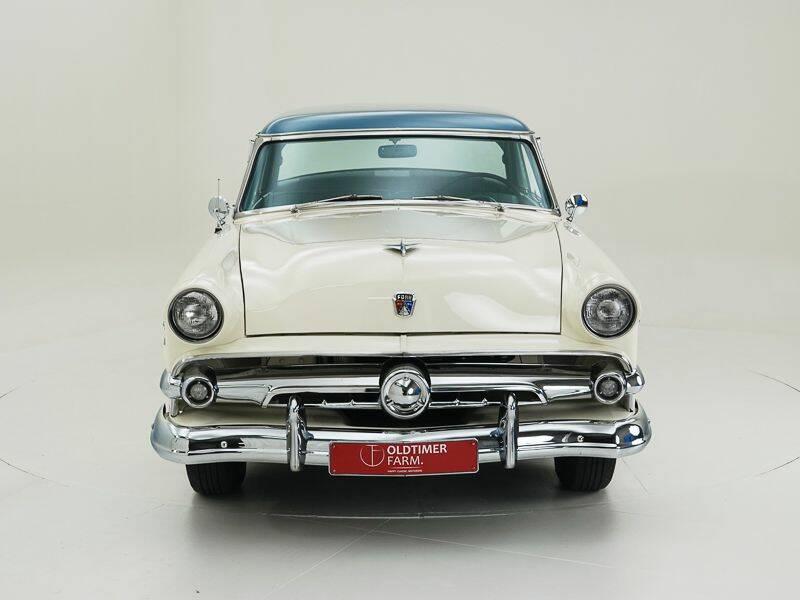 Imagen 14/15 de Ford Crestline Victoria (1954)