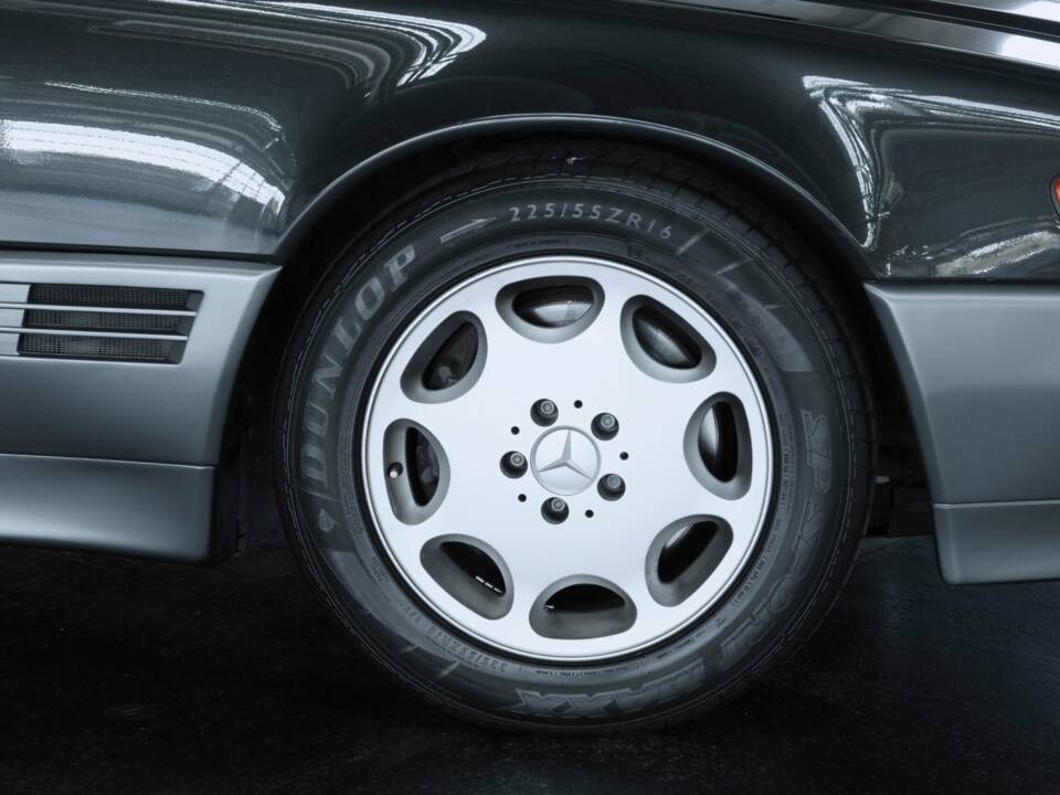 Image 15/50 of Mercedes-Benz 600 SL (1993)