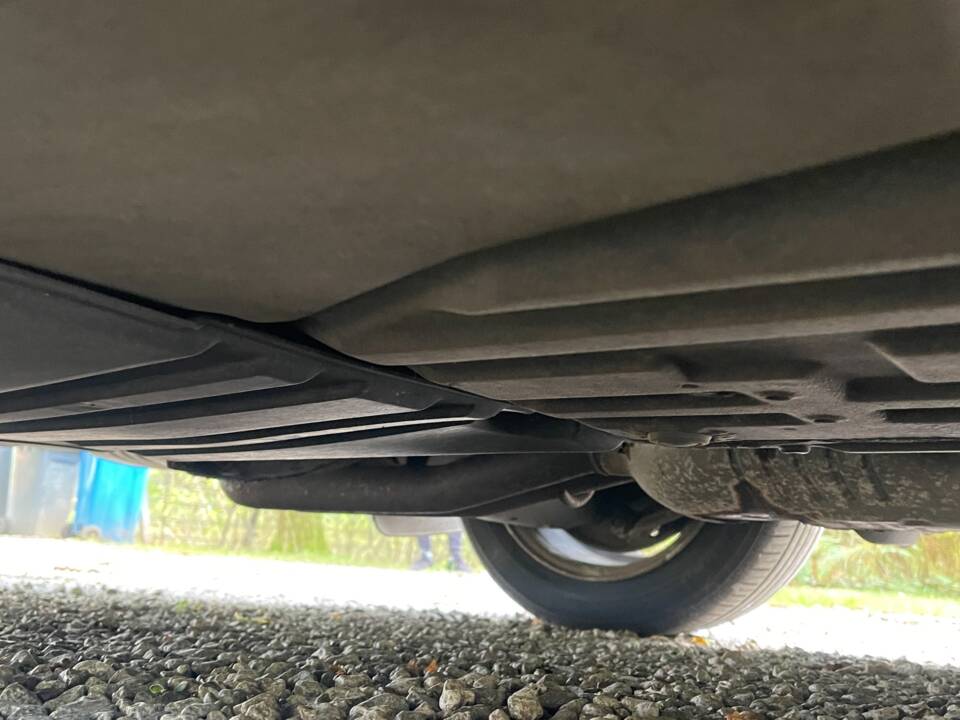 Image 10/50 of Mercedes-Benz E 320 (1998)