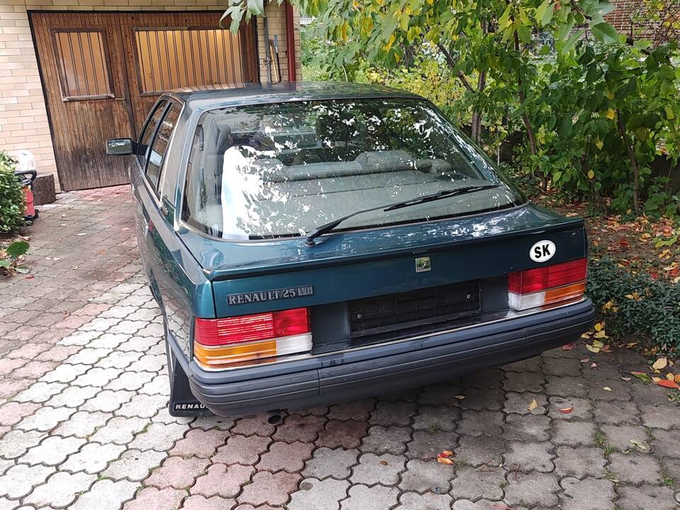 Bild 26/31 von Renault R 25 V6 (1984)