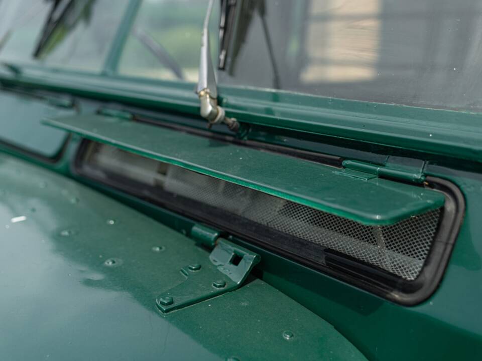 Image 31/50 of Land Rover 88 Lightweight (1977)