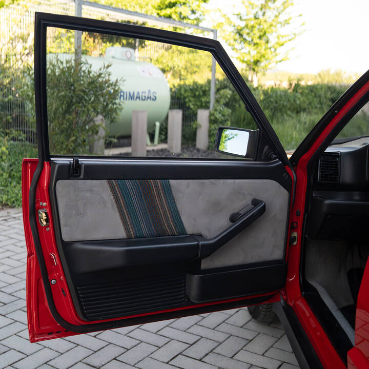 Bild 30/41 von Lancia Delta HF 4WD (1987)