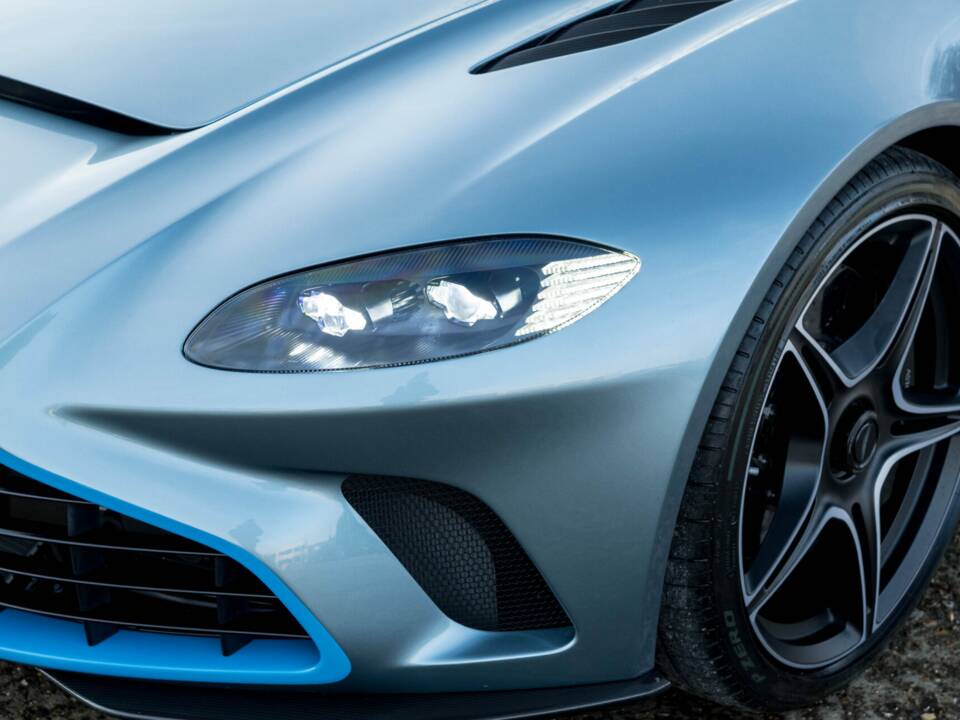 Bild 15/35 von Aston Martin V12 Speedster (2021)