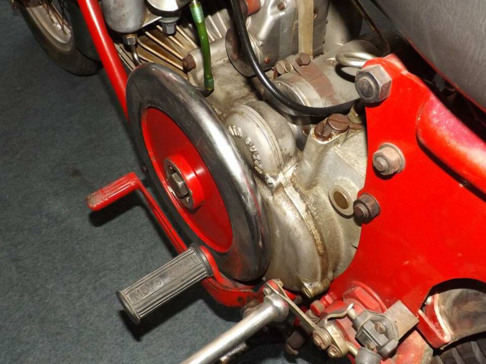 Immagine 24/35 di Moto Guzzi Nuovo Falcone (1973)