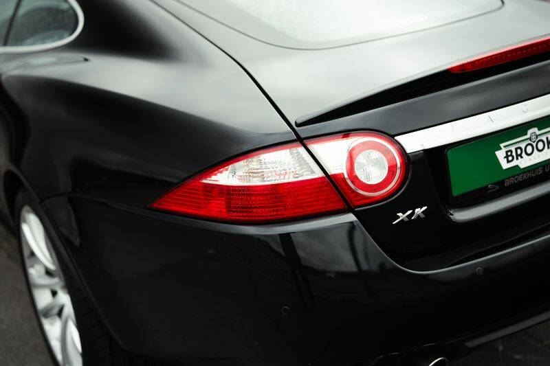 Imagen 36/37 de Jaguar XKR (2008)