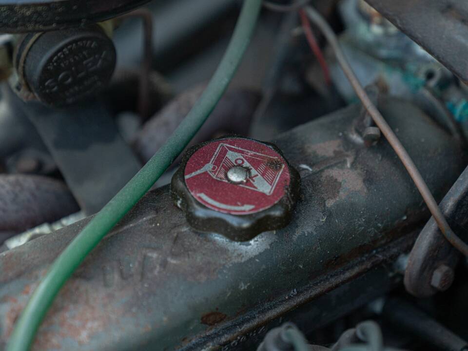 Bild 38/42 von Renault Ondine (1962)