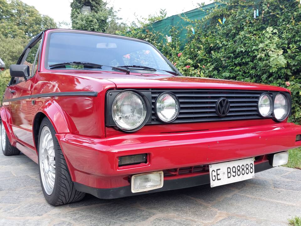 Image 51/55 de Volkswagen Golf Mk I Convertible 1.6 (1990)