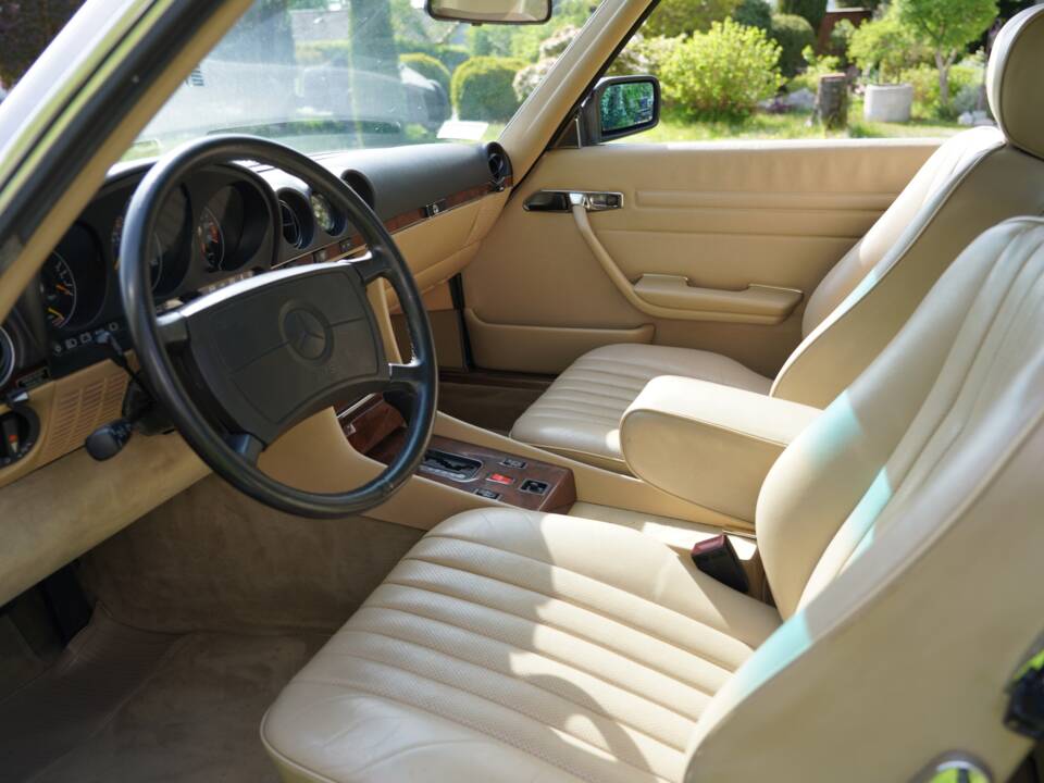 Bild 2/19 von Mercedes-Benz 560 SL (1989)