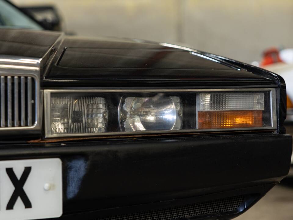 Image 6/44 de Aston Martin Lagonda (1981)