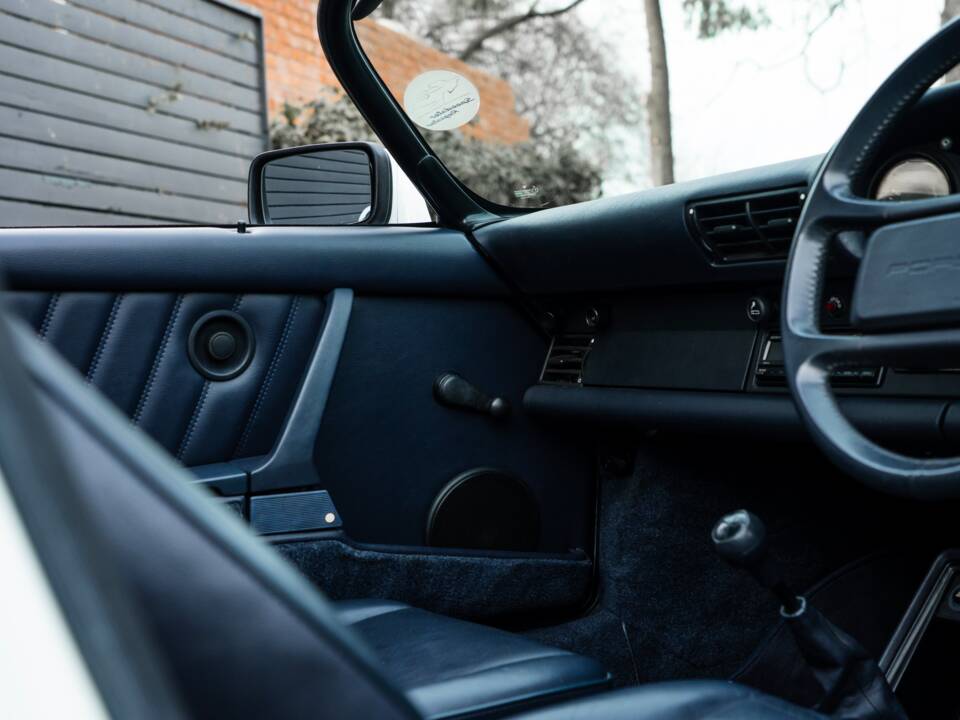 Bild 31/48 von Porsche 911 Speedster 3.2 (1989)