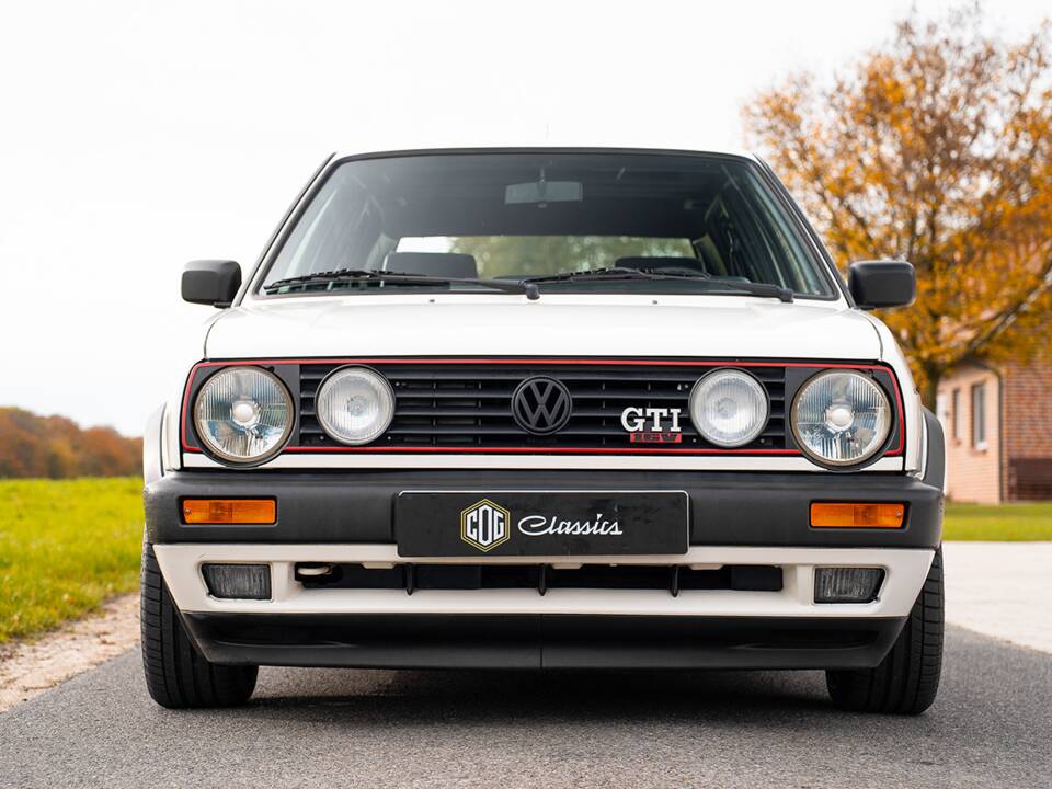 Image 9/48 de Volkswagen Golf Mk II GTi 16V 1.8 (1990)