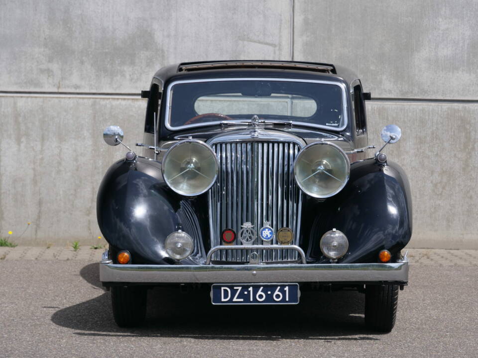 Image 3/8 de Jaguar Mk IV 3,5 Litre (1946)