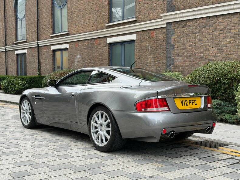 Image 10/49 of Aston Martin V12 Vanquish S (2005)