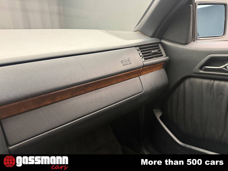 Image 15/15 de Mercedes-Benz 300 CE-24 (1990)