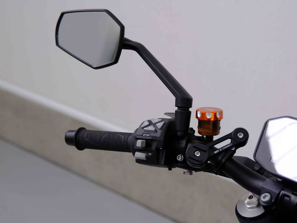 Image 68/83 of KTM 1290 Super Duke R (2018)
