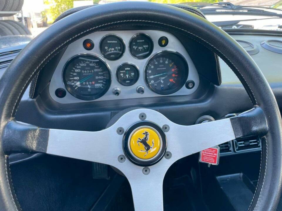 Image 16/20 of Ferrari 308 GTB (1981)