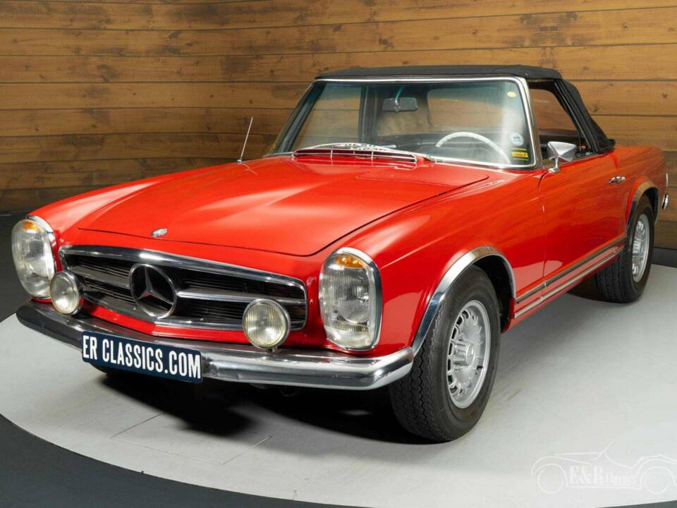 Image 12/19 of Mercedes-Benz 280 SL (1968)