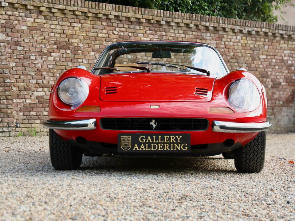 Image 34/50 of Ferrari Dino 246 GTS (1974)