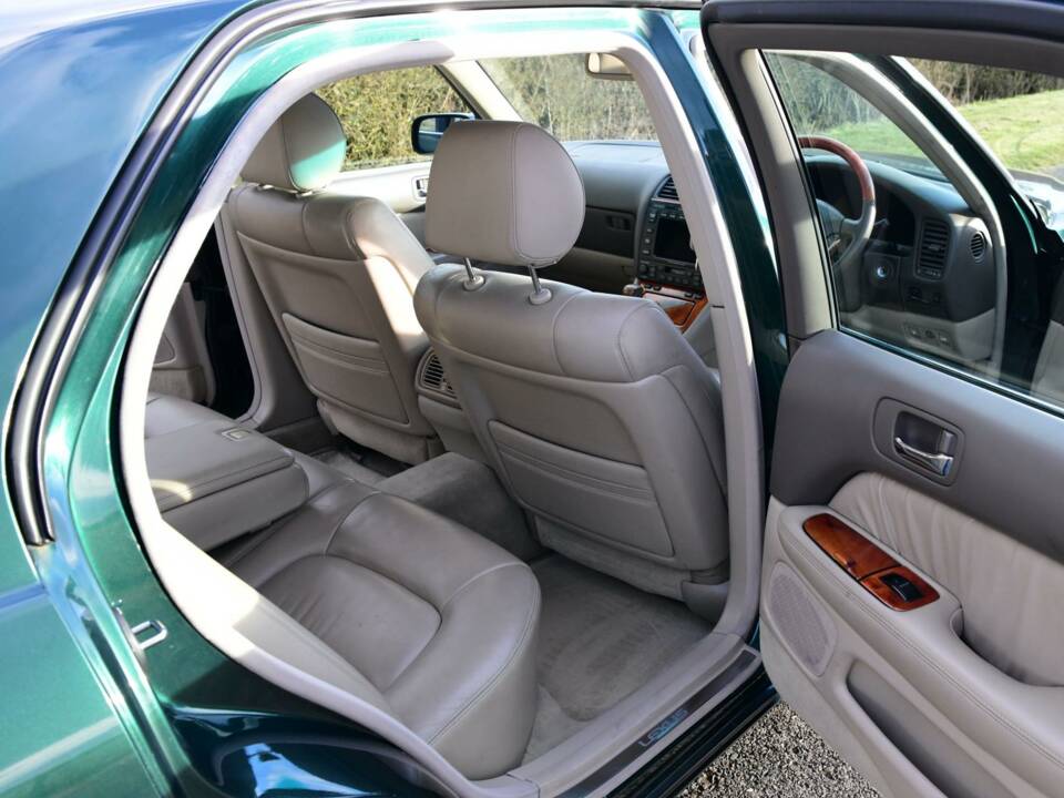 Afbeelding 41/50 van Lexus LS 400 (1998)
