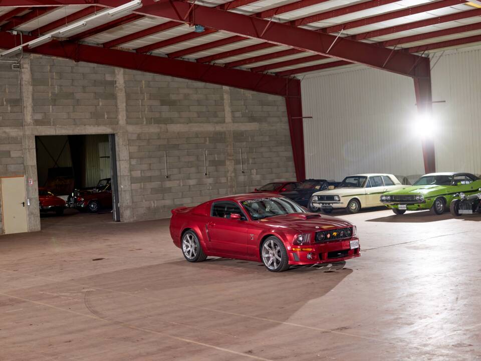 Image 19/68 of Ford Mustang GT (2005)