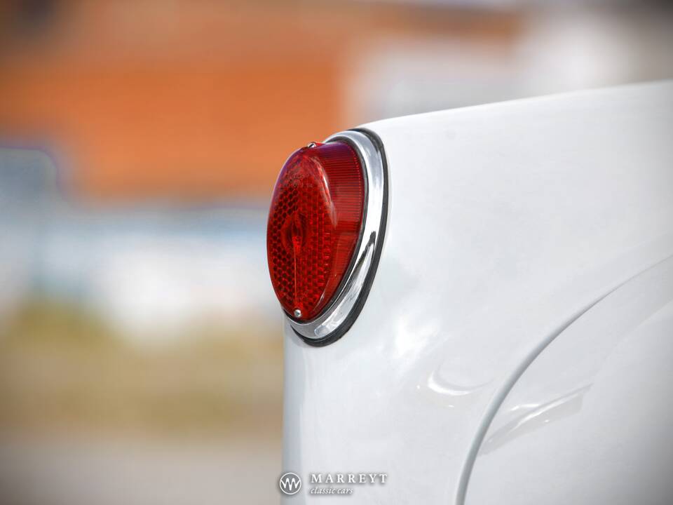 Image 41/70 of Lancia Aurelia B24 Convertible (1957)