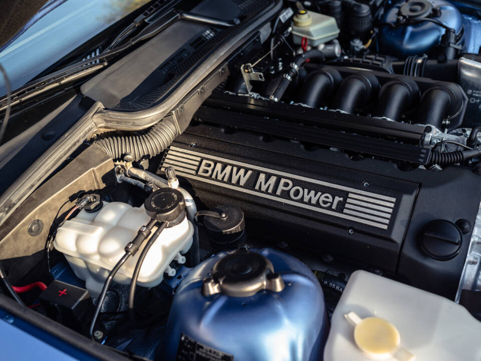Image 40/42 of BMW M3 Sport Evo (1997)