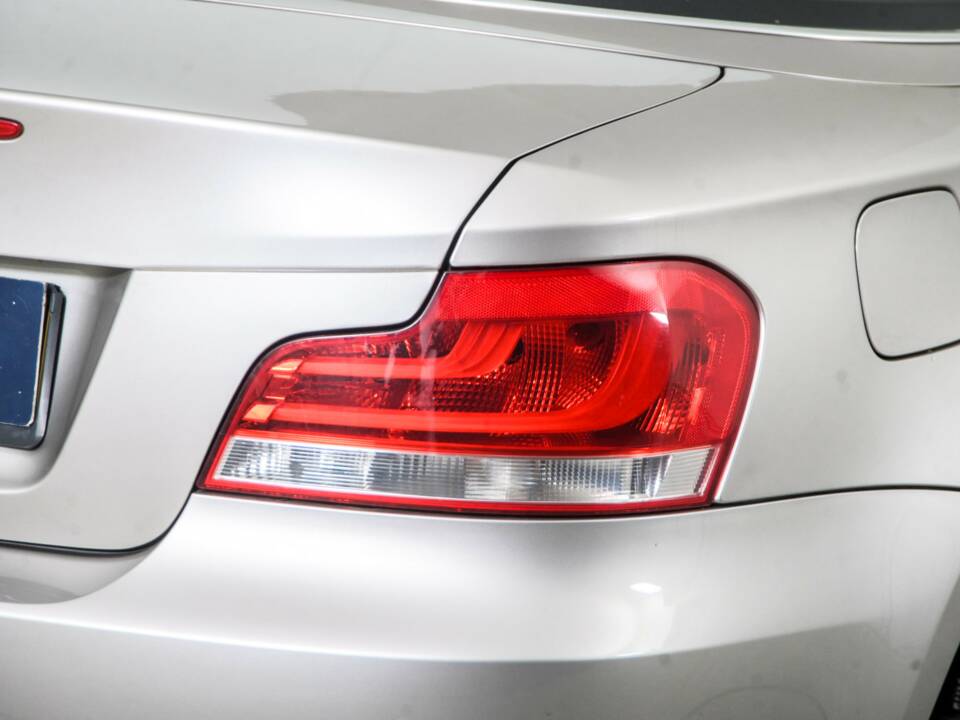 Immagine 30/50 di BMW 125i (2011)