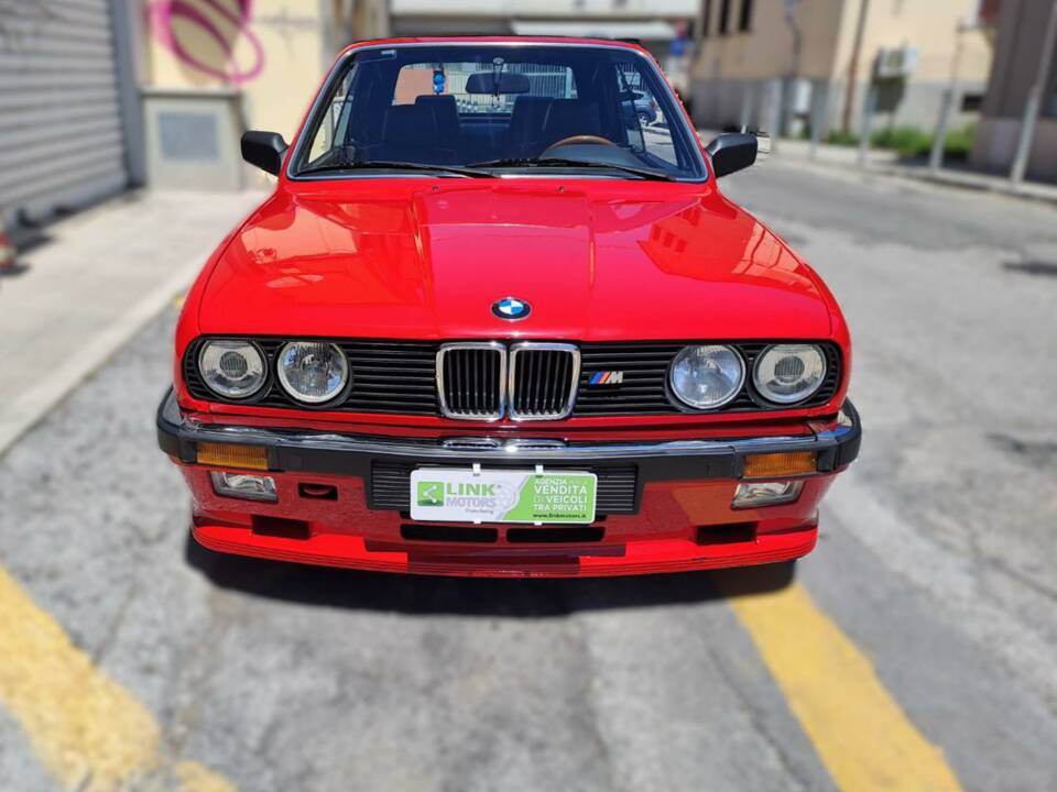 Immagine 9/50 di BMW 320i (1989)