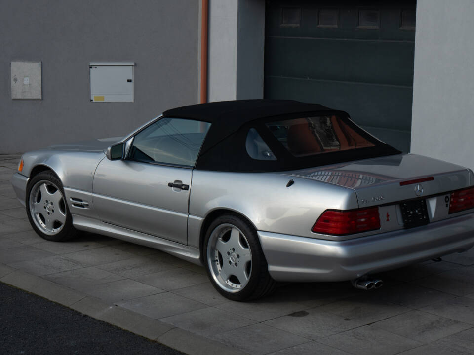 Bild 9/75 von Mercedes-Benz SL 500 (1997)