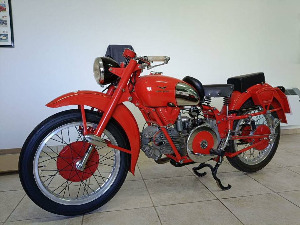 Imagen 18/39 de Moto Guzzi Falcone Sport (1954)